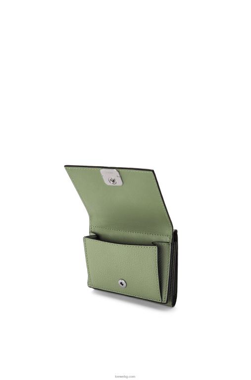 Loewe анаграм троен портфейл от зърнеста телешка кожа F84B81247 Жени розмарин