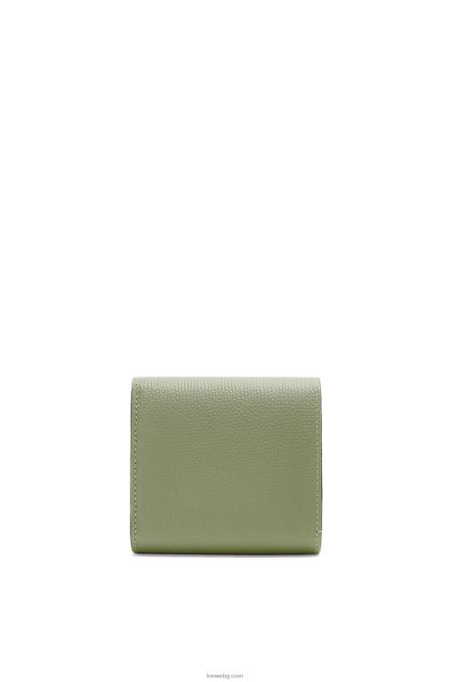 Loewe анаграм компактен портфейл с капак от телешка кожа с камъчета F84B81248 Жени розмарин