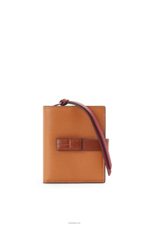Loewe компактен портфейл с цип от мека зърнеста телешка кожа F84B81257 Жени светъл карамел/пекан