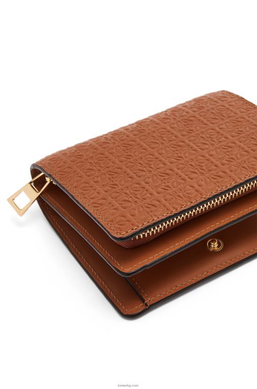 Loewe повторен компактен портфейл с цип от релефна копринена телешка кожа F84B81281 Жени тен