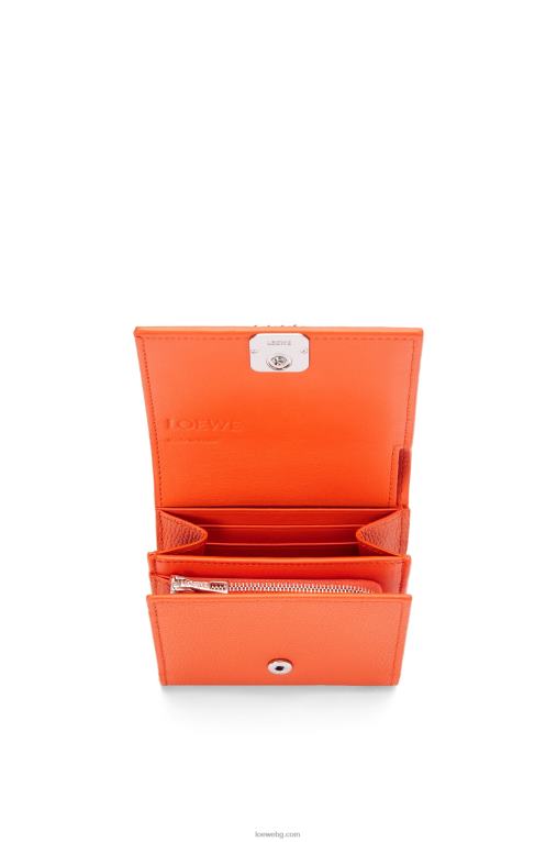 Loewe анаграм компактен портфейл с капак от телешка кожа с камъчета F84B81294 Жени оранжево