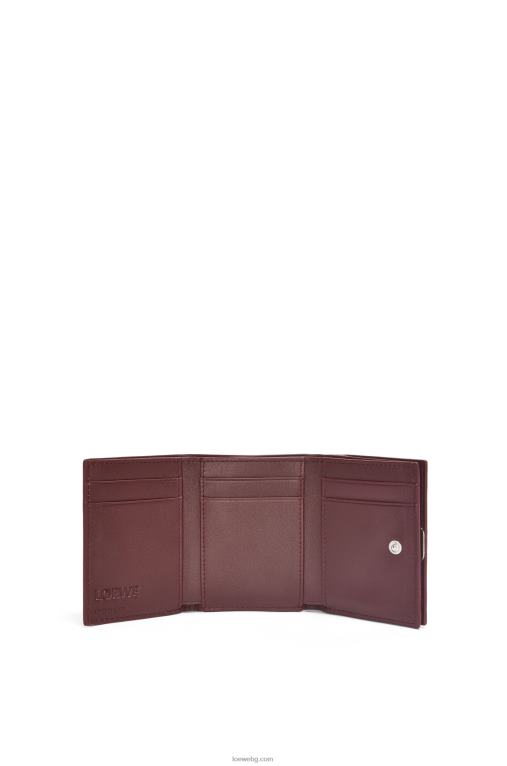 Loewe анаграм троен портфейл от зърнеста телешка кожа F84B81296 Жени бордо