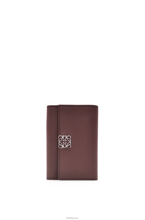 Loewe анаграм малък вертикален портфейл от зърнеста телешка кожа F84B81297 Жени бордо