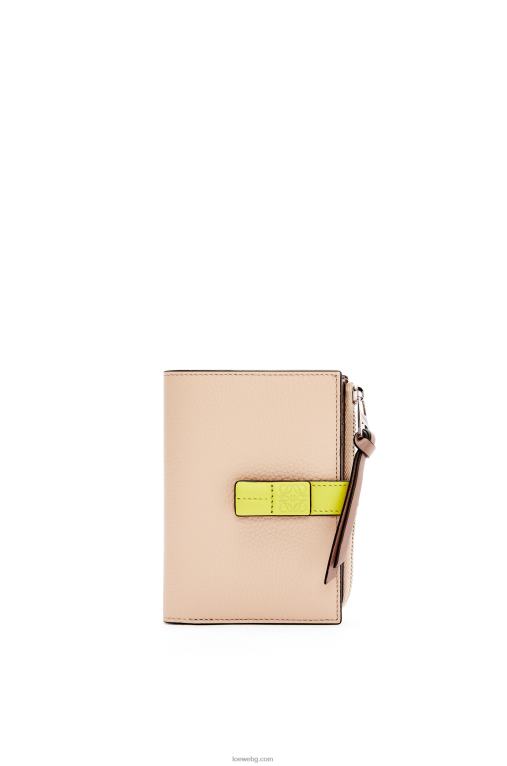Loewe тънък двоен портфейл с цип от мека зърнеста телешка кожа F84B81298 Жени гол/цитронела