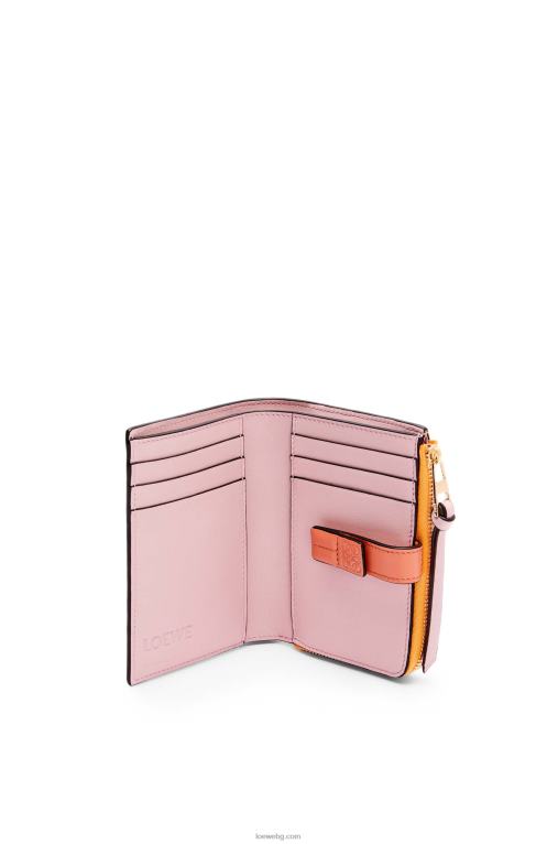 Loewe тънък двоен портфейл с цип от мека зърнеста телешка кожа F84B81299 Жени мандаринов/коралов риф