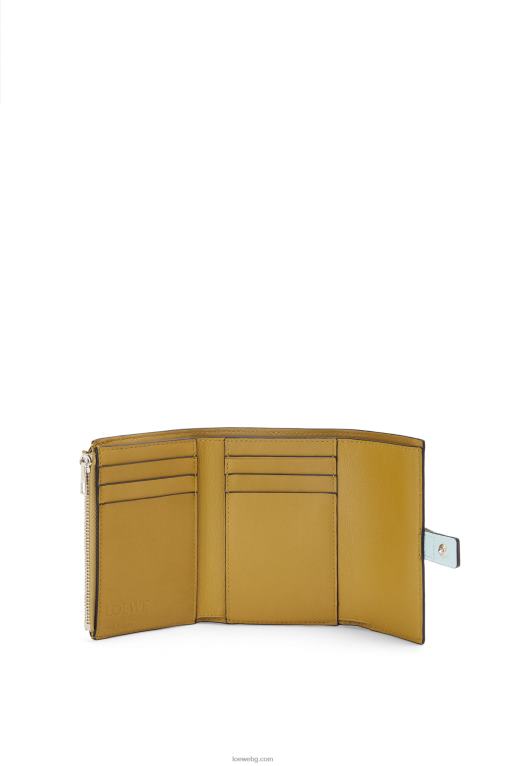 Loewe малък вертикален портфейл от мека зърнеста телешка кожа F84B81309 Жени кристално синьо/лайм жълто