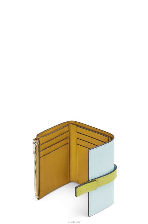 Loewe малък вертикален портфейл от мека зърнеста телешка кожа F84B81309 Жени кристално синьо/лайм жълто