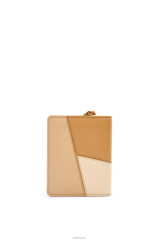 Loewe puzzle компактен портфейл с цип от класическа телешка кожа F84B81212 Жени ангора/прашно бежово