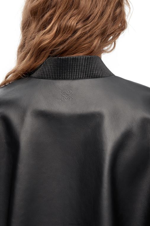 Loewe яке с копчета от напа F84B81120 Жени черен