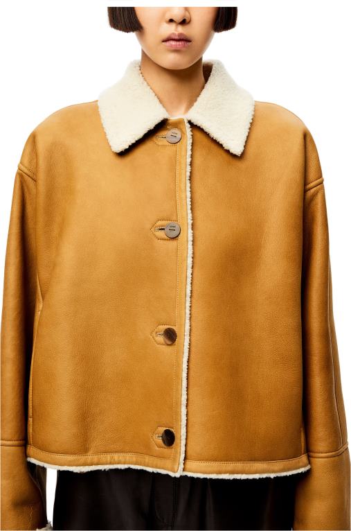 Loewe късо яке от овчарки F84B81148 Жени бяло/камила