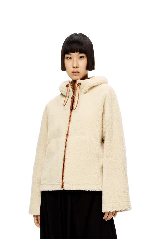 Loewe яке с качулка и цип от овче F84B81151 Жени меко бяло/тен