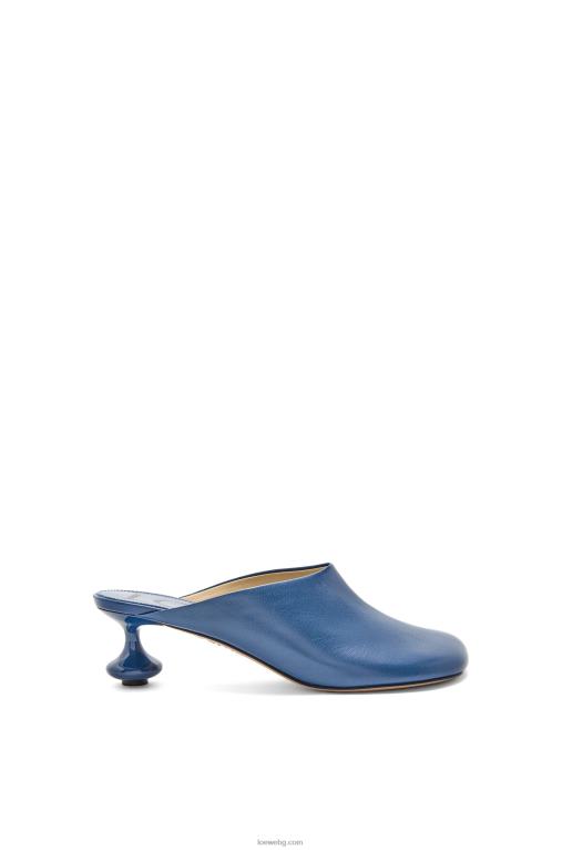 Loewe играчка муле в козя кожа F84B8724 Жени необработен деним