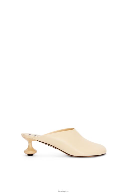 Loewe играчка муле в козя кожа F84B8725 Жени овесено мляко