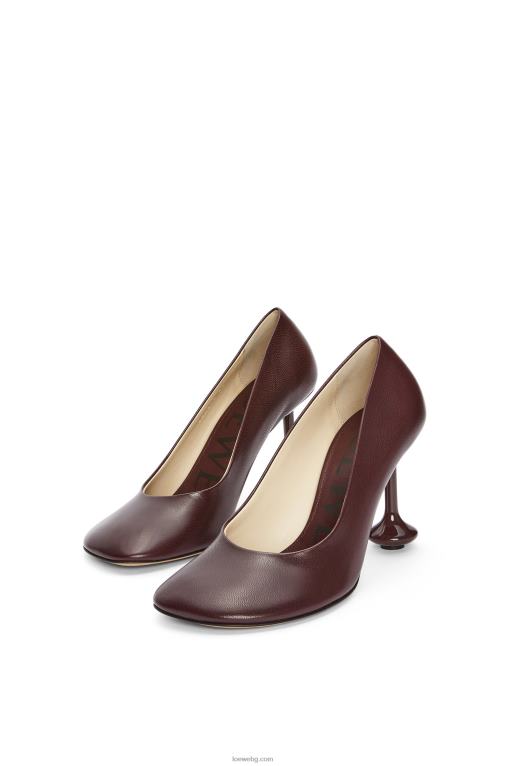 Loewe играчка помпа от козя кожа F84B8730 Жени бордо