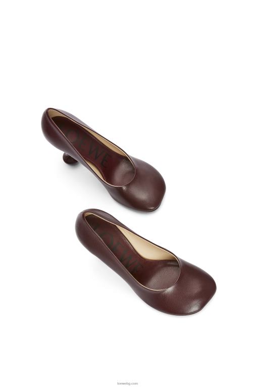 Loewe играчка помпа от козя кожа F84B8730 Жени бордо