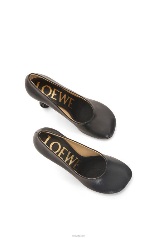 Loewe играчка помпа от козя кожа F84B8731 Жени черен