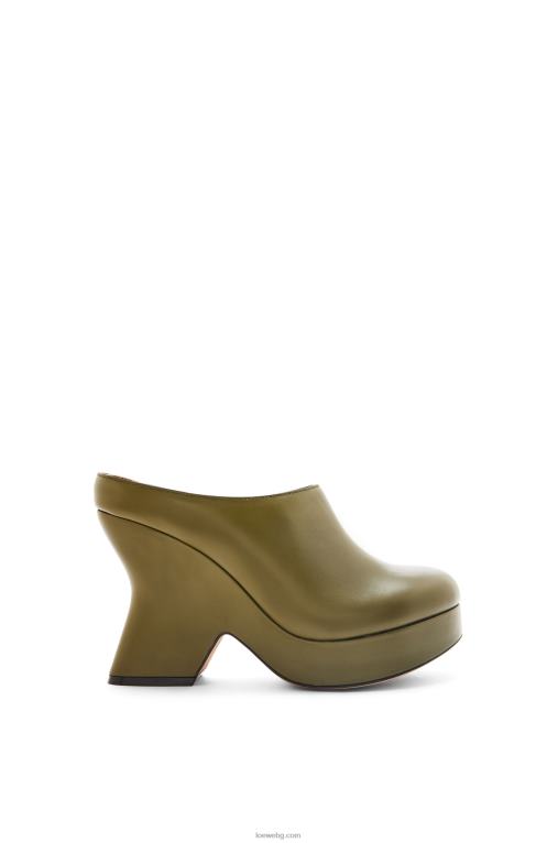 Loewe сабо с клин от телешка кожа F84B8746 Жени маслина