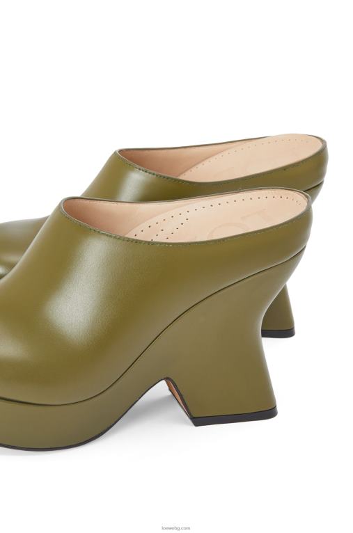 Loewe сабо с клин от телешка кожа F84B8746 Жени маслина