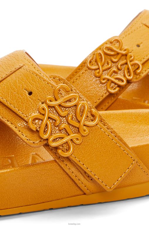 Loewe леки сандали с пръсти от козя кожа F84B8723 Жени охра
