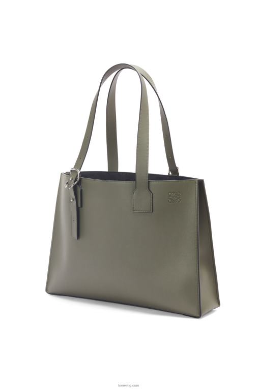 Loewe хоризонтална чантичка с катарама от класическа телешка кожа F84B8180 мъже каки зелено