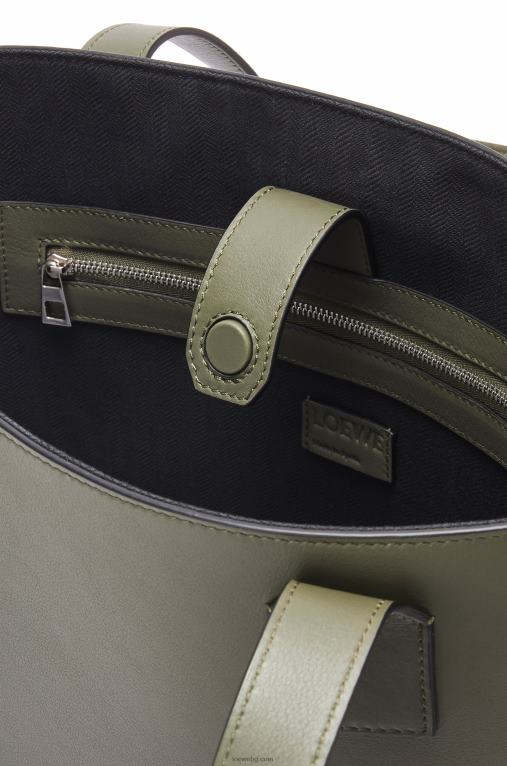 Loewe хоризонтална чантичка с катарама от класическа телешка кожа F84B8180 мъже каки зелено