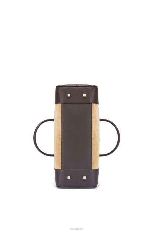Loewe чанта amazona 44 от велур и телешка кожа F84B8160 мъже златисто/шоколадово кафяво