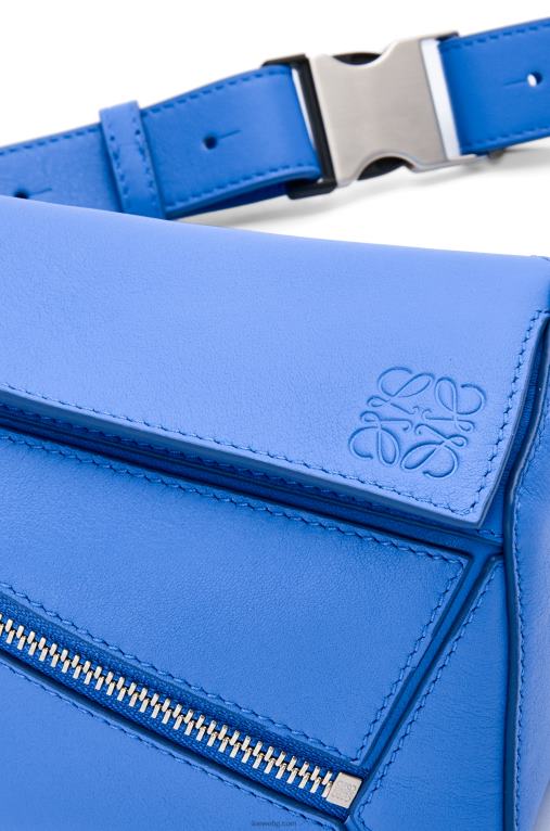 Loewe мини чанта пъзел от класическа телешка кожа F84B8547 мъже морско синьо