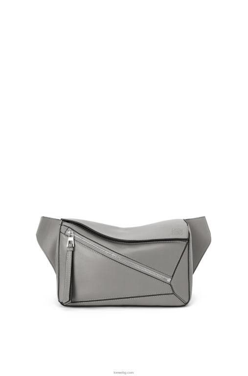 Loewe малка чанта пъзел от класическа телешка кожа F84B8565 мъже асфалтово сиво