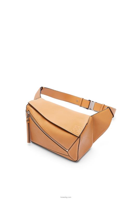 Loewe малка чанта-пъзел от диамантена телешка кожа F84B8569 мъже топла пустиня