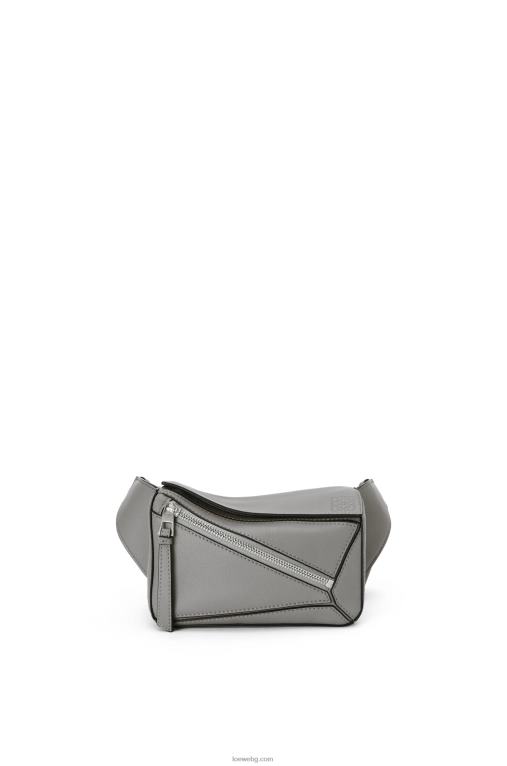Loewe мини чанта пъзел от класическа телешка кожа F84B8570 мъже асфалтово сиво