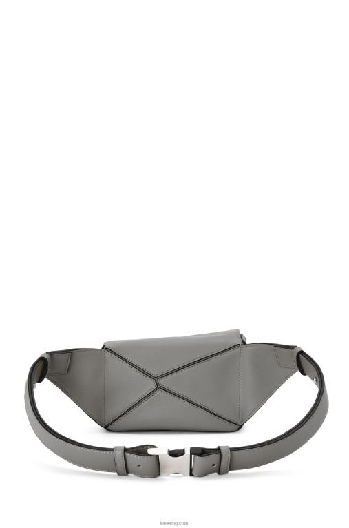 Loewe мини чанта пъзел от класическа телешка кожа F84B8570 мъже асфалтово сиво