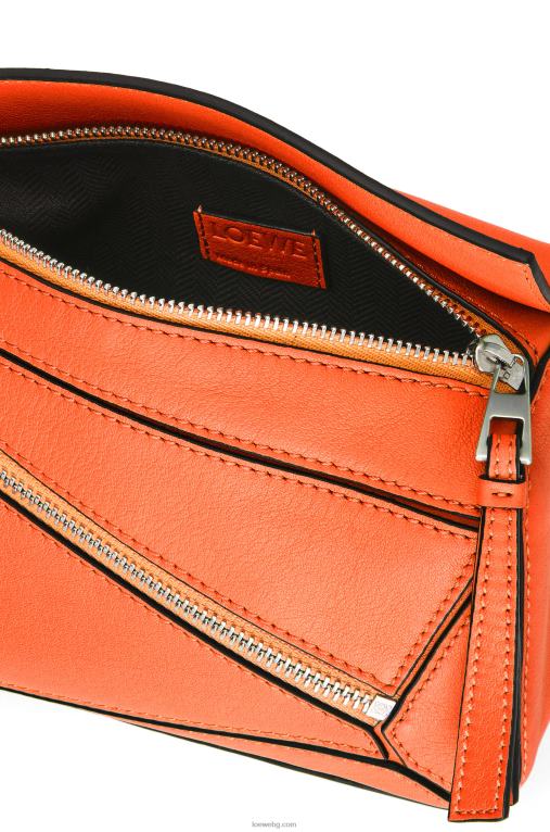 Loewe мини чанта пъзел от класическа телешка кожа F84B8571 мъже оранжево